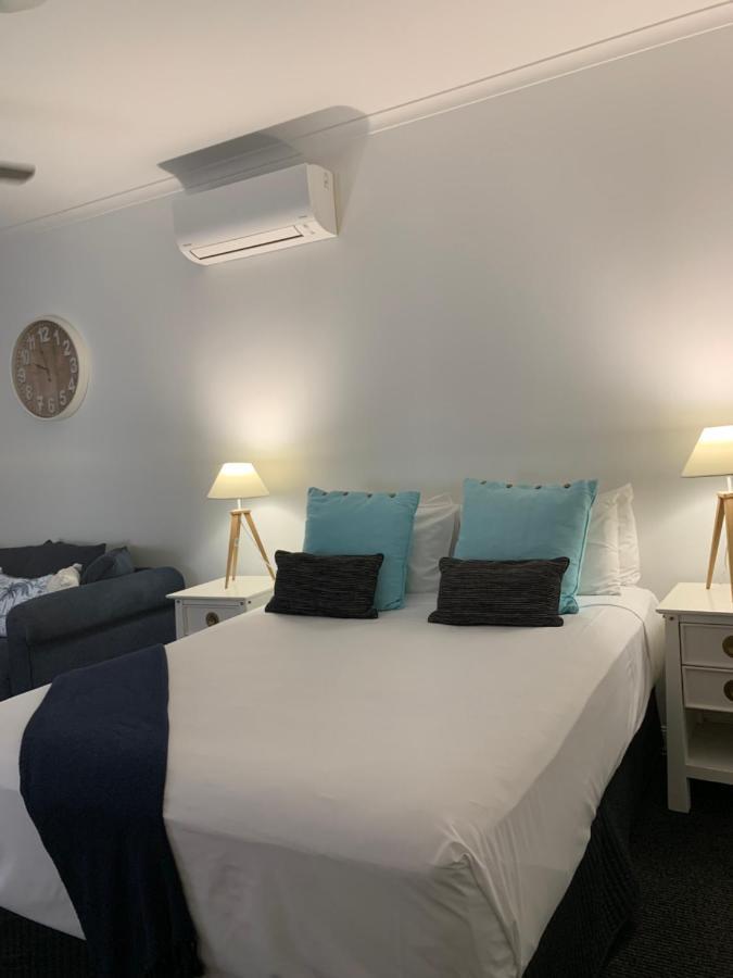 The Mediterranean Port Douglas Extérieur photo