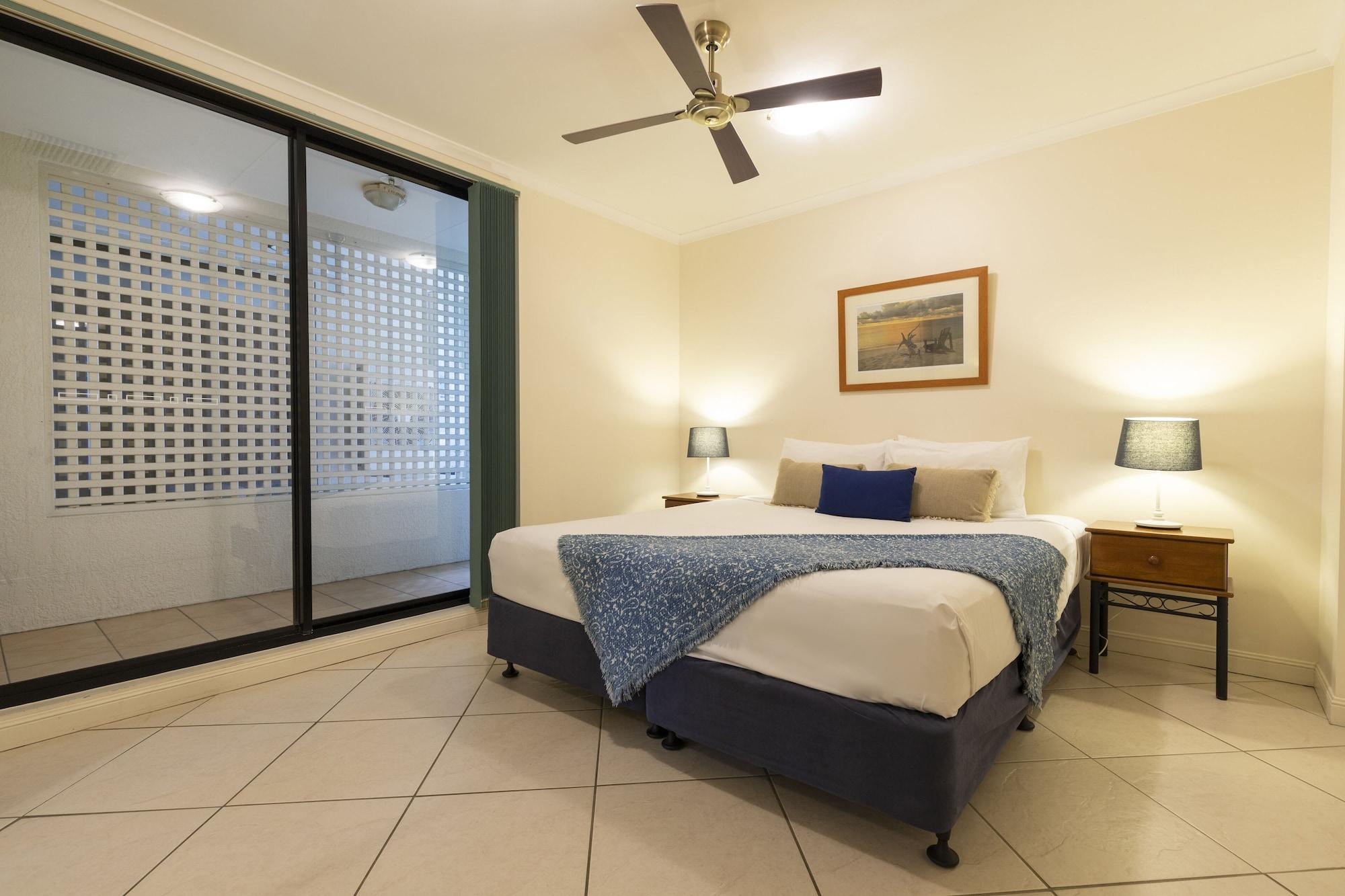 The Mediterranean Port Douglas Extérieur photo